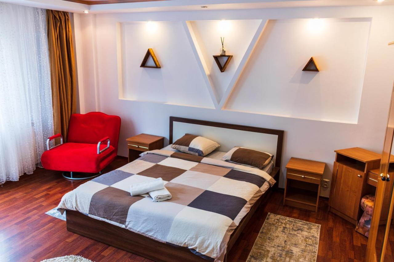 Ferienwohnung Charming And Intimate Getaway In Bucharest - Near Unirii Square Exterior foto
